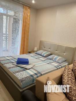 Студия квартира, посуточно, 40м2, 6/6 этаж
