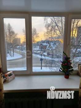 4-к квартира, вторичка, 61м2, 3/5 этаж