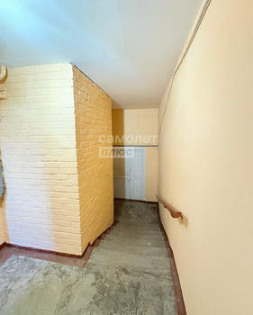 3-к квартира, вторичка, 61м2, 1/5 этаж