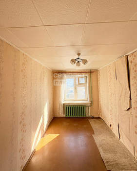 3-к квартира, вторичка, 61м2, 1/5 этаж