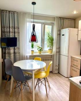 2-к квартира, вторичка, 52м2, 1/9 этаж