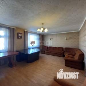 4-к квартира, вторичка, 106м2, 8/9 этаж