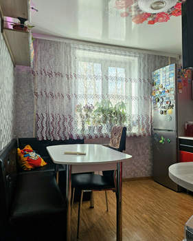 2-к квартира, вторичка, 52м2, 1/9 этаж