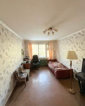 3-к квартира, вторичка, 61м2, 1/5 этаж