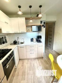 2-к квартира, вторичка, 52м2, 1/9 этаж