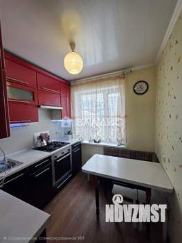 3-к квартира, вторичка, 61м2, 1/5 этаж
