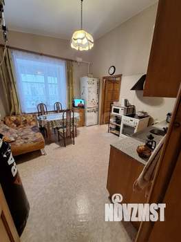 3-к квартира, вторичка, 68м2, 1/1 этаж