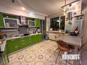 4-к квартира, вторичка, 120м2, 3/9 этаж