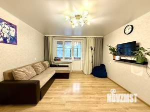 2-к квартира, вторичка, 54м2, 1/9 этаж