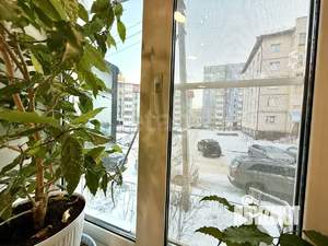 2-к квартира, вторичка, 54м2, 1/9 этаж