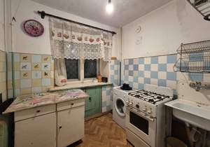 4-к квартира, вторичка, 61м2, 3/5 этаж