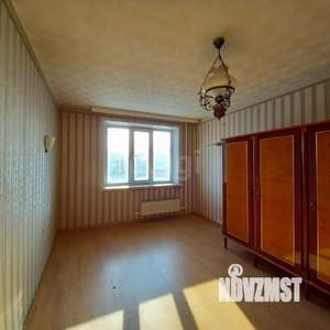 4-к квартира, вторичка, 106м2, 8/9 этаж