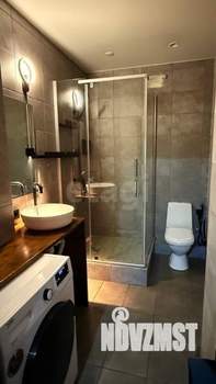 2-к квартира, вторичка, 57м2, 1/10 этаж