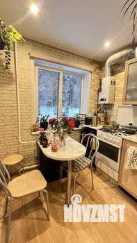 3-к квартира, вторичка, 61м2, 1/5 этаж