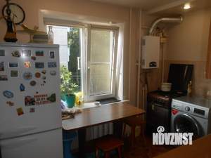 4-к квартира, вторичка, 61м2, 3/5 этаж