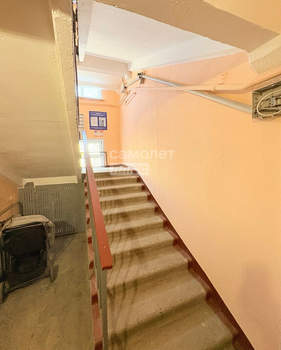 3-к квартира, вторичка, 61м2, 1/5 этаж