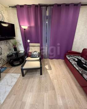 1-к квартира, вторичка, 38м2, 1/4 этаж