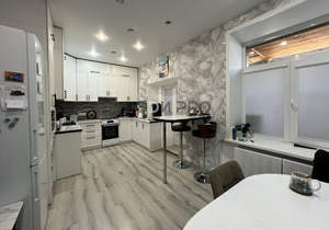 3-к квартира, вторичка, 91м2, 1/2 этаж