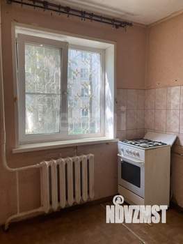 2-к квартира, вторичка, 42м2, 1/5 этаж