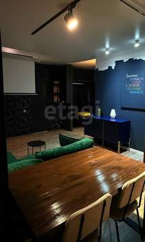 2-к квартира, вторичка, 57м2, 1/10 этаж