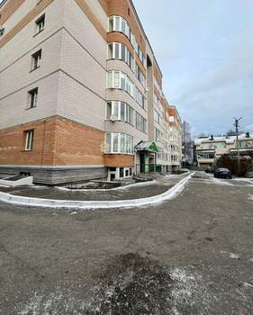 4-к квартира, вторичка, 133м2, 3/5 этаж