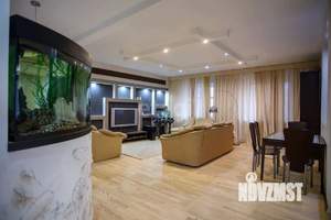 3-к квартира, вторичка, 126м2, 2/5 этаж
