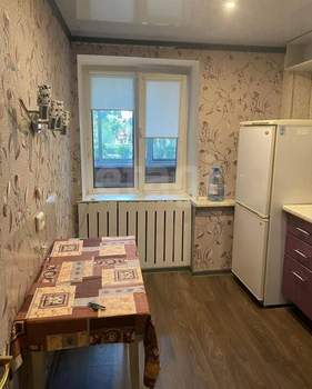 2-к квартира, вторичка, 52м2, 1/9 этаж