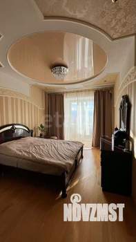 4-к квартира, вторичка, 99м2, 8/14 этаж