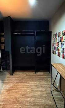 2-к квартира, вторичка, 57м2, 1/10 этаж