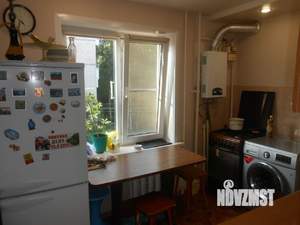 4-к квартира, вторичка, 61м2, 3/5 этаж